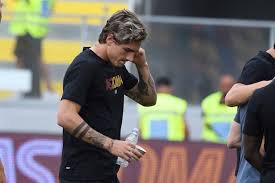 In 1 (50.00%) matches in season 2021 played at home was total goals (team and opponent) over 2.5 goals. 6lfx2hs0jfan7m