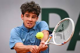 Roland-Garros 2026 : l'exploit pour Faurel, Goffin très attendu au 2e tour des qualifications, scores et résultats en direct
