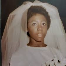 Ann Agnew's Instagram, Twitter & Facebook