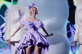 蔡依林用音乐鼓励歌迷坚持梦想“那就是你生命最棒的礼物”_TOM明星