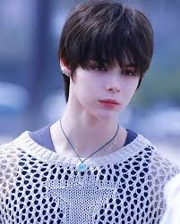 250822 This level of gorgeousness 🥰💋 SMTR departures 🛫 Macau 🇲🇴  #JUSTIN #JustinJay #JJ #smtrjustin #dance