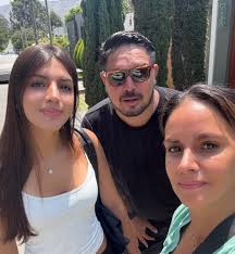 Juan Manuel Vargas con su hija mayor y su bella esposa❤️😍