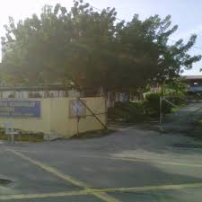 Pada tahun 2009, sekolah menengah kebangsaan seri putera memiliki 504 pelajar lelaki dan 8 pelajar perempuan. Photos At Smk Seri Putera Fair Park Ipoh 1 Tip