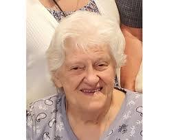 Donna Mccrea's Instagram, Twitter & Facebook