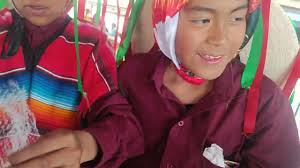 Nano Cotidiano regala pelotas a los Viejitos de Cocucho que mejor zapatean  @cotidiano399