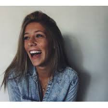 Michelle Loring's Instagram, Twitter & Facebook