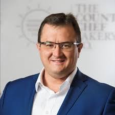 Lloyd Bartlett's Instagram, Twitter & Facebook