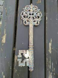 bernahobi panosundaki pin