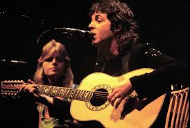 It was used in the white album sessions and can be heard on the songs two of us and blackbird. Paul Mccartney S Beatles Era Guitar Playing Explored