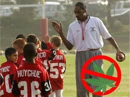 Do you want to stop smoking weed? Did Snoop Dogg Quit Smoking Weed Again Classic Hip Hop Magazine