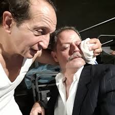 Η ευγενία δημητροπούλου, που φέτος πρωταγωνιστεί στην επιτυχημένη σειρά του αντ1, ήλιος, είχε μιλήσει για την πρόταση γάμου που είχε δεχτεί από τον στέλιο βλατάκη τον περασμένο ιανουάριο στη φαίη σκορδά και το πρωινό. Meta To Telos Toy Tatoyaz O Toni Niben Hmigymnos Sthn Andro Fwto Nassosblog Gr