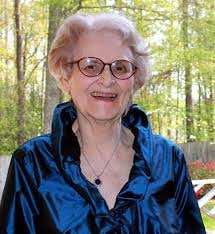 Dinah Walker's Instagram, Twitter & Facebook