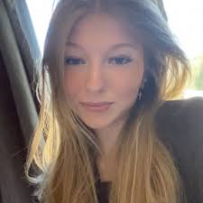 Babysitter Carrie (46) available in Georgina via sitly.ca