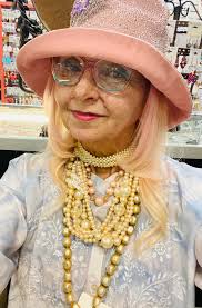 Pearls and Jewelry at Trinkets & Treasures Shop in Lake Worth