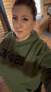 Jocelyn Lee Gallo (@jocelynleegallo)