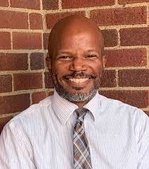 Robert Mitchell's Instagram, Twitter & Facebook