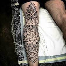 Mandala Tattoo Disenos Originales Y Llenos De Significado Leg Tattoos Geometric Tattoo Leg Tattoos