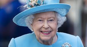 Elizabeth was born in mayfair, london. Il Guardaroba Della Regina Elisabetta Ii E La Passione Per I Colori Moda Ansa It