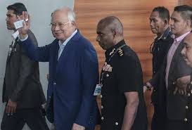 Penemuan terbaru oleh jabatan kehakiman amerika mendapati bahawa dana 1mdb telah disalurkan melalui 3 fasa. Jenayah Kolar Putih Ini Teknik Teknik Pengubahan Wang Haram Yang Popular Iluminasi