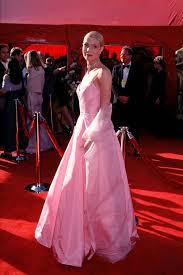 Photos Best Oscar Dresses Of All Time Best Oscar Dresses Iconic Dresses Oscar Dresses