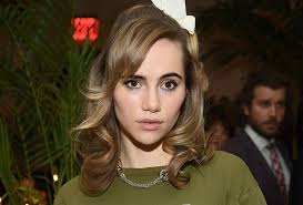 These bangs can be worn at various lengths, by any hair type or texture, on any skin tone at. Side Swept Bangs 10 Fringe Hairstyle Looks We Love Beauty Crew