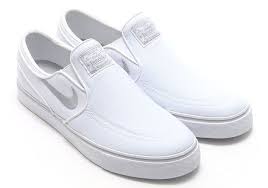 Black And White Nike Slip Ons A Closer Look At The Nike Sb Stefan Janoski Slip On Kicksonfire Com Nike Slip On Shoes White Slip On Shoes Mens Slip On Shoes
