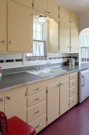 Lauryn And Dennis 1939 Humble Kitchen Makeover 20 Photos Kitchen Remodel Small Vintage Kitchen Cabinets Kitchen Design