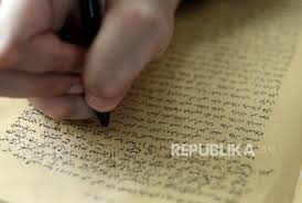 Lebih dari 280 juta orang bertutur kata menggunakan bahasa arab. Bahasa Apakah Yang Dipakai Komunikasi Nabi Adam Arab Republika Online