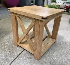 Farmhouse Side Table In 2020 Rustic Side Table Farmhouse Side Table Farmhouse Console Table