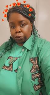 Jeanette Coates's Instagram, Twitter & Facebook