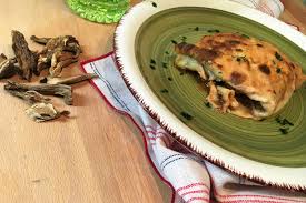 Preparate le crêpes ai funghi seguendo i nostri semplici consigli: Crespelle Ai Funghi E Salsiccia Profumo Di Bosco Cucina Svago
