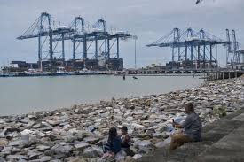 Known during colonial times as port swettenham (malay: Authorities To Work 24 Hours For Two Weeks To Clear Backlog In Port Klang Malaysia Malay Mail