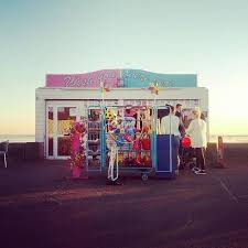 Wish You Were Here At Southend Seaside On Western Esplanade Http Www Lovesouthend Co Uk Landmarks Attractions Sea Southend Southend On Sea British Seaside