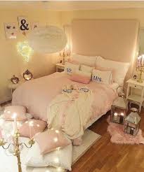 Pin By Ssye Za Iyaicaℳ On A Evler Yatak Odasi Bedroom Home Decor Room Inspiration Girly Bedroom