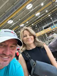 My beautiful bride came to visit me today at hour 9 when I started to teach  , love you Kara McGowan ❤️🇮🇪❤️🇺🇸 #irishinamerica #2getherWeLive  #inclusionmatters please donate , every little helps 🙏🏻