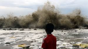 The weather department also issued red alerts in malappuram we are expecting very rapid intensification of the system within a short time, sunitha s devi, senior scientist at the cyclone warning division of. Lvo0fwjg 7ii M
