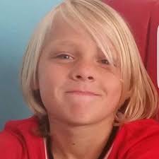 8yrs ago I laid with you for the last time, I held your hand and stroked  your face. I told you it was ok and you didn't have to fight anymore... I