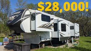 Though many people find that if you're in the market for a front living room 5th wheel campers, then chances are you're also looking for some creature comforts. Montana 5th Wheel For Sale By Owner Youtube