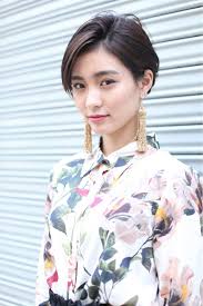ツーブロック女子が流行中レディースのツーブロックヘア特集