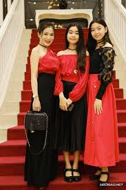 Hành động đó nhiều khi làm phật lòng khán giả, nhưng quyền linh cũng chẳng làm thế nào khác được vì đó là công việc của anh ấy. Con Gai Quyá»n Linh Cao HÆ¡n Máº¹ Sao Viá»‡t Viá»‡t Giáº£i Tri