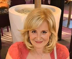 What do you think of this haircut and color?