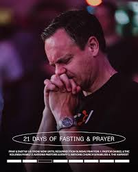 Holy week is upon us and we can't wait to gather with you to celebrate our  Risen Savior, Jesus! Check out our upcoming events THIS WEEK! Resurrection  Sunday ⛪ Invite a friend