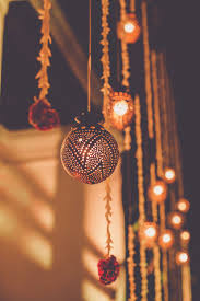 A Kerala Wedding In India With An Ivory And Gold Bridal Sari And Bridal Party In Hues Of Pink Lantern Decor Wedding Kerala Wedding Photography Classy Wedding Invitations