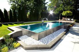 14 Piscinas De Acero Inoxidable Ideales Para Este Verano Homify Pool Companies Swimming Pools Company Swimming Pool Designs