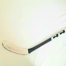 His signature is deemed authentic by virtue of upper deck authenticated's five step process. Ccm Jetspeed Ft2 Mini Stick P28 Connor Mcdavid Curve 29 On Sidelineswap
