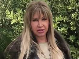 Nicht nur an den haaren etwas gemacht carmen geiss hat eine neue kurzhaarfrisur ok!. Carmen Geiss Wird Fur Ihre Neue Frisur Ausgelacht Stars Vol At