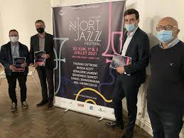 Et les avis d'obsèques plus anciens sont en libre consultation. Nouvelle Republique 79 Avis D Obseques Niort