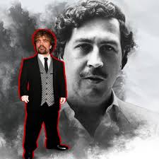 De Pablo Escobar a Al Capone: Peter Dinklage explicó cómo los mayores capos  en el mundo llegaron a su auge