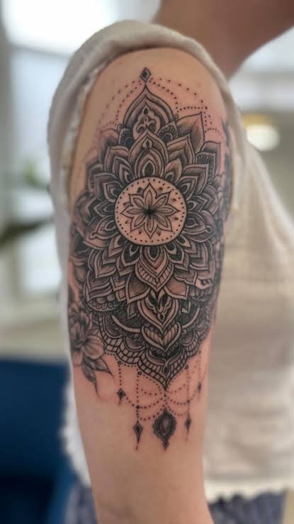 Mandala Tattoo Shoulder Girl