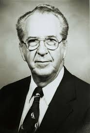 Willard Ervin Strain (1917-2009)